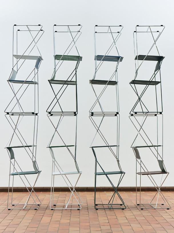 chaise x-linea noir di fieno nero