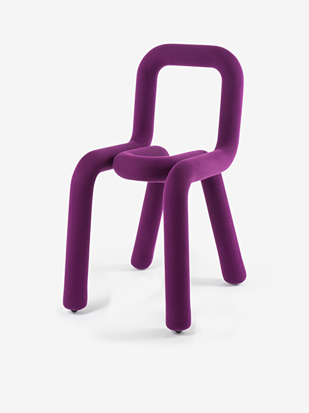 in grassetto viola sedia p urple