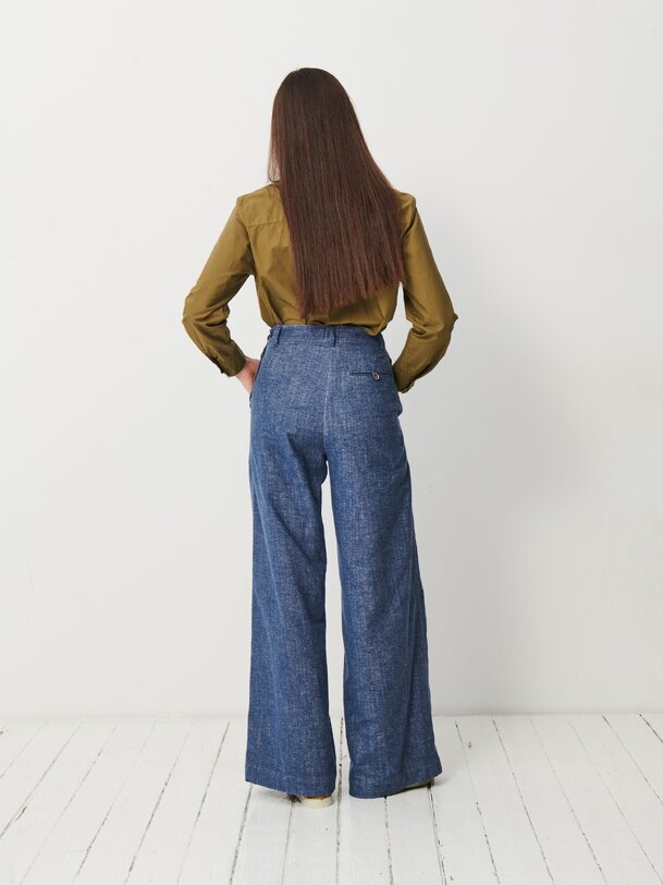moison pantaloni blu